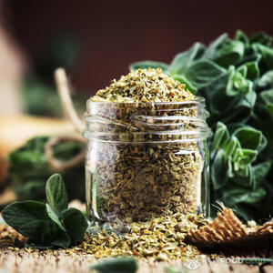 Добавляем орегано