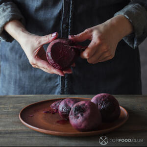 чистить свеклу