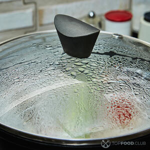 Накрываем крышкой