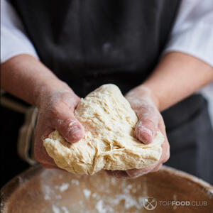 замесить тесто