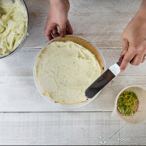 нанести глазурь на корж