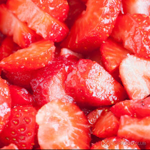 нарезанная клубника