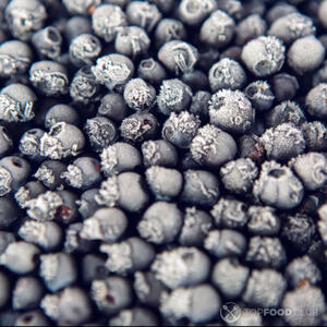 Размораживать ягоды