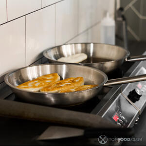 Пирожки на сковороде