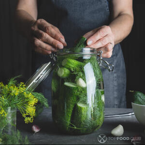 Распределяем огурцы по банкам