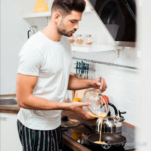 Жарьте омлет