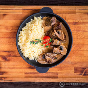 Готовый бефстроганов