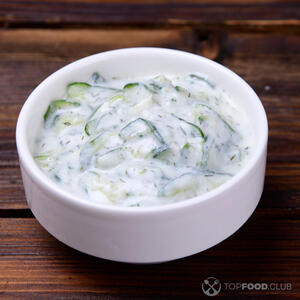 Подаем соус