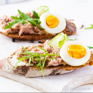 Готовая брускетта