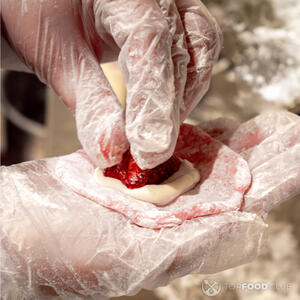 Кладем начинку