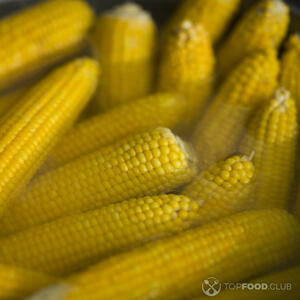 Кукурузу в воде