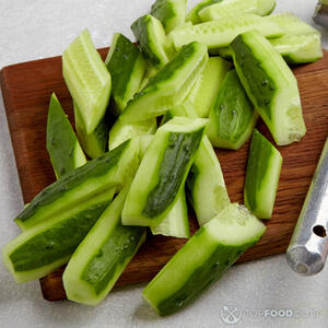 Нрезаный на куски