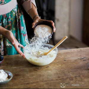 Досыпаем муку