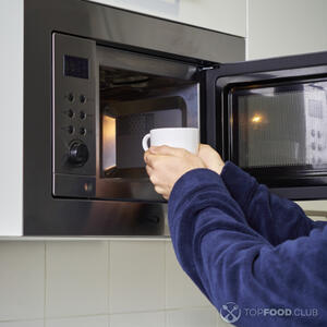 Ставьте в микроволновку