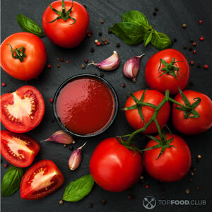 Добавить томатное пюре