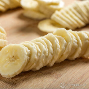 Резать банан