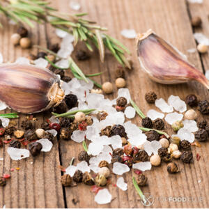 чеснок, соль, розмарин