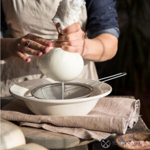 Отжать жидкость