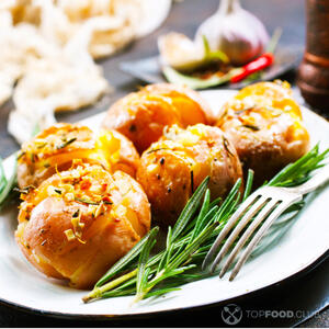 Запечённая картошка готова