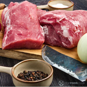 Резать свинину