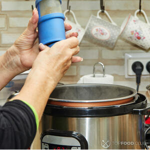 Включите пароварку