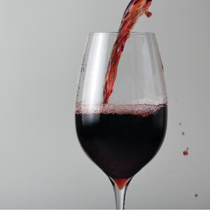 Налить вино