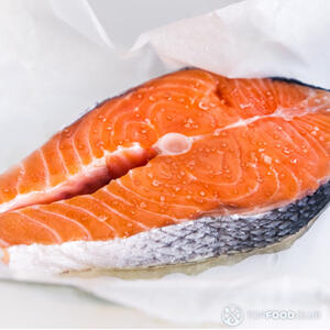 Рыбу посолите