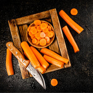 Морковь нарезать кружочками