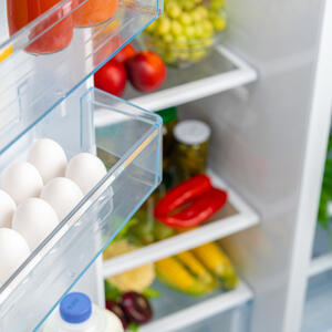 Убрать в холодильник