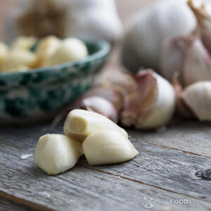 Очистить чеснок