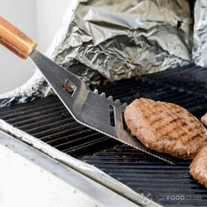 Пожарить котлеты