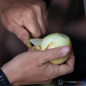 Очистить лук