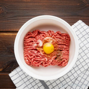 Добавить яйцо