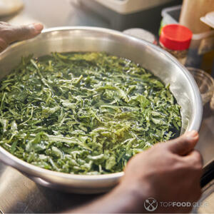 Помыть рукколу