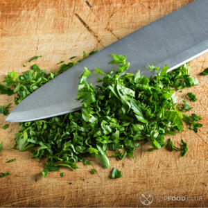 Нарезать петрушку