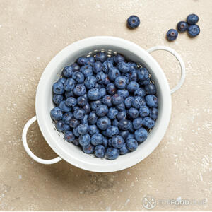 Мыть чернику