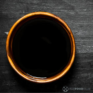 Добавить соевый соус