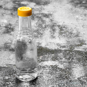 Добавить уксус