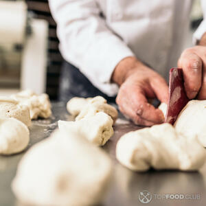 Разделить тесто