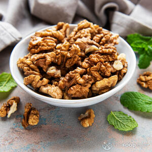 Подготовьте орехи