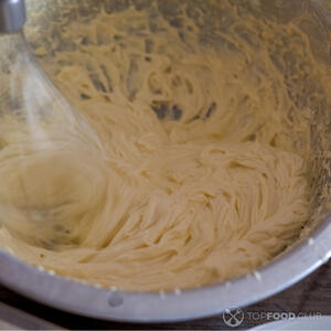 Взбить крем