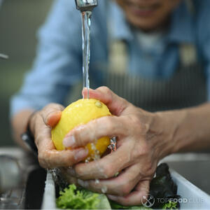 Помойте лимоны