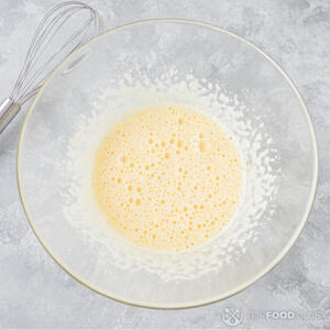 Взбить яйца