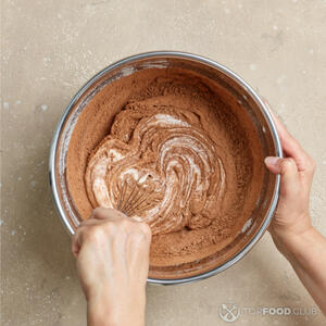 Замешать тесто