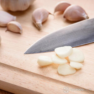 Раздавить чеснок