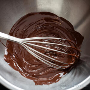 Растопить шоколад