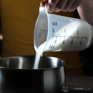 Добавить сахар