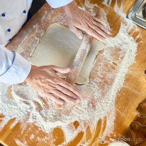 Раскатать тесто