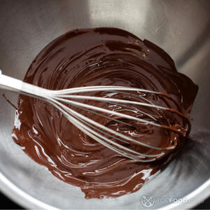 Растопить шоколад