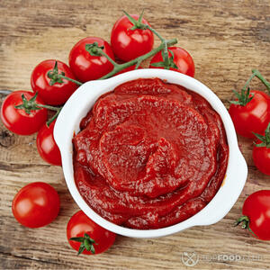 Подготовить томатную пасту